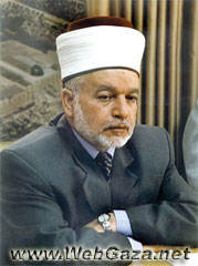 Sheikh Mohammed Hussein - BA in Islamic Shari’a from the University of Jordan, Amman 1973; Director and preacher (Khatib) of Al-Aqsa Mosque since 1982.